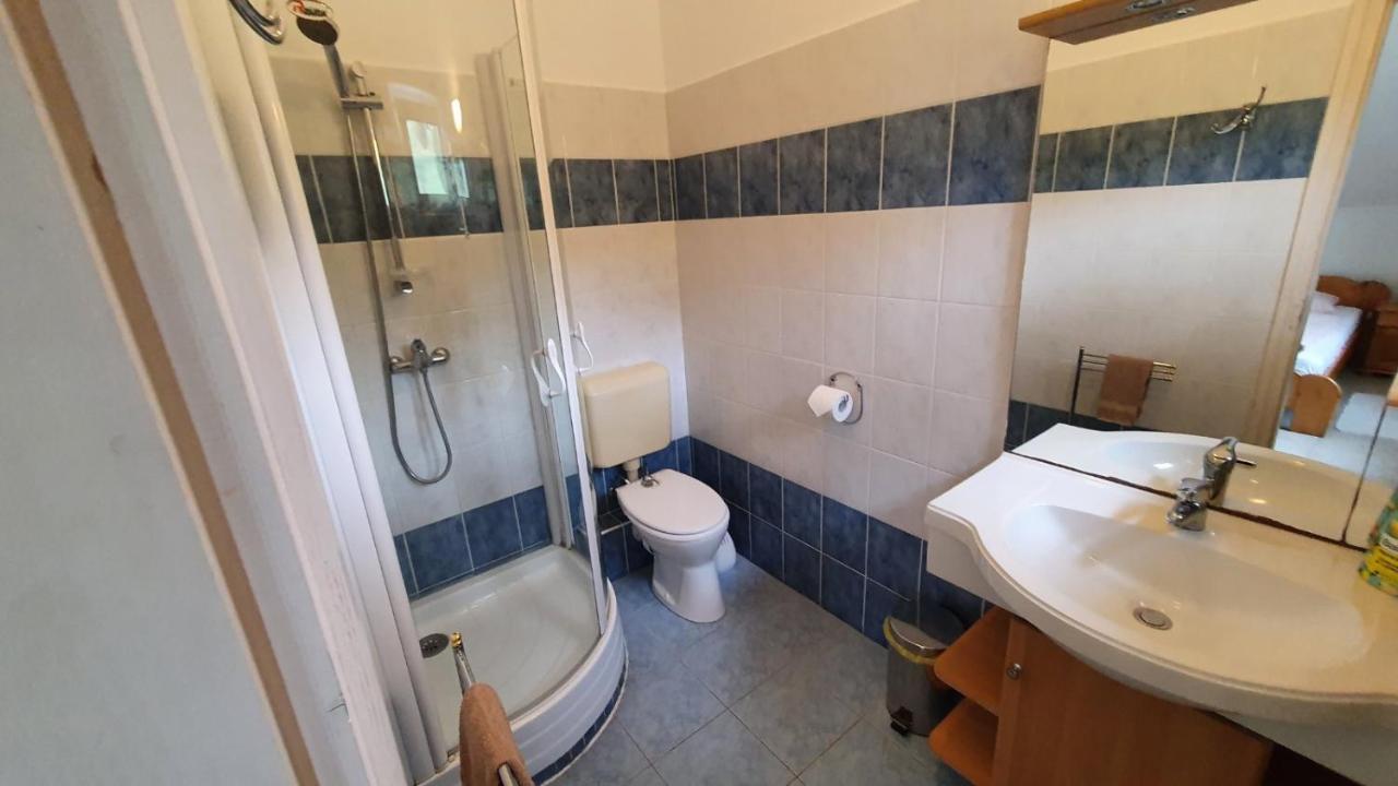 Borkuti Panzio Es Apartman Balatonszárszó 외부 사진